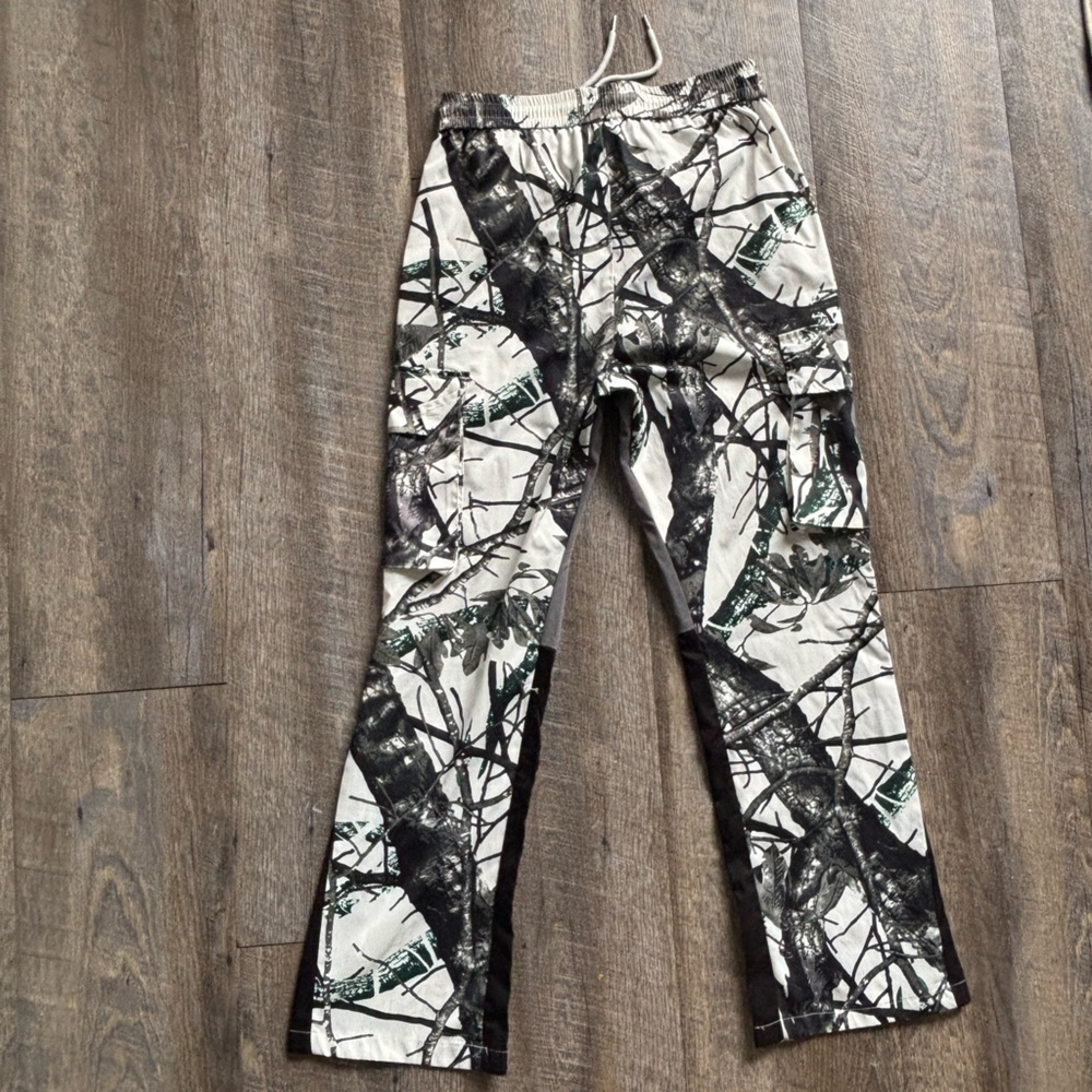 Men's Camouflage Print‎ Joggers - Picture 2 of 4